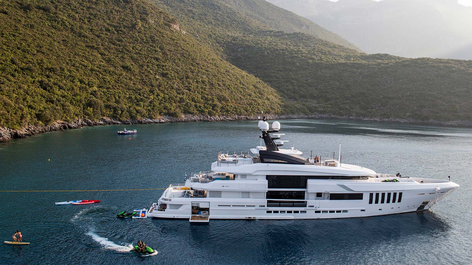 2016 Admiral Yachts Ouranos for charter (photo 19)