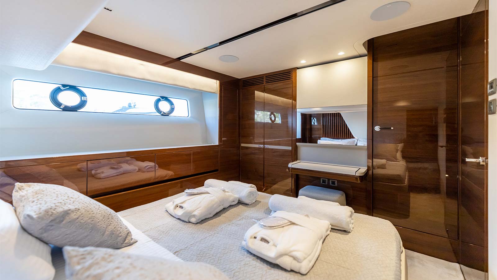 2020 Princess Y85 zu chartern (photo 11)