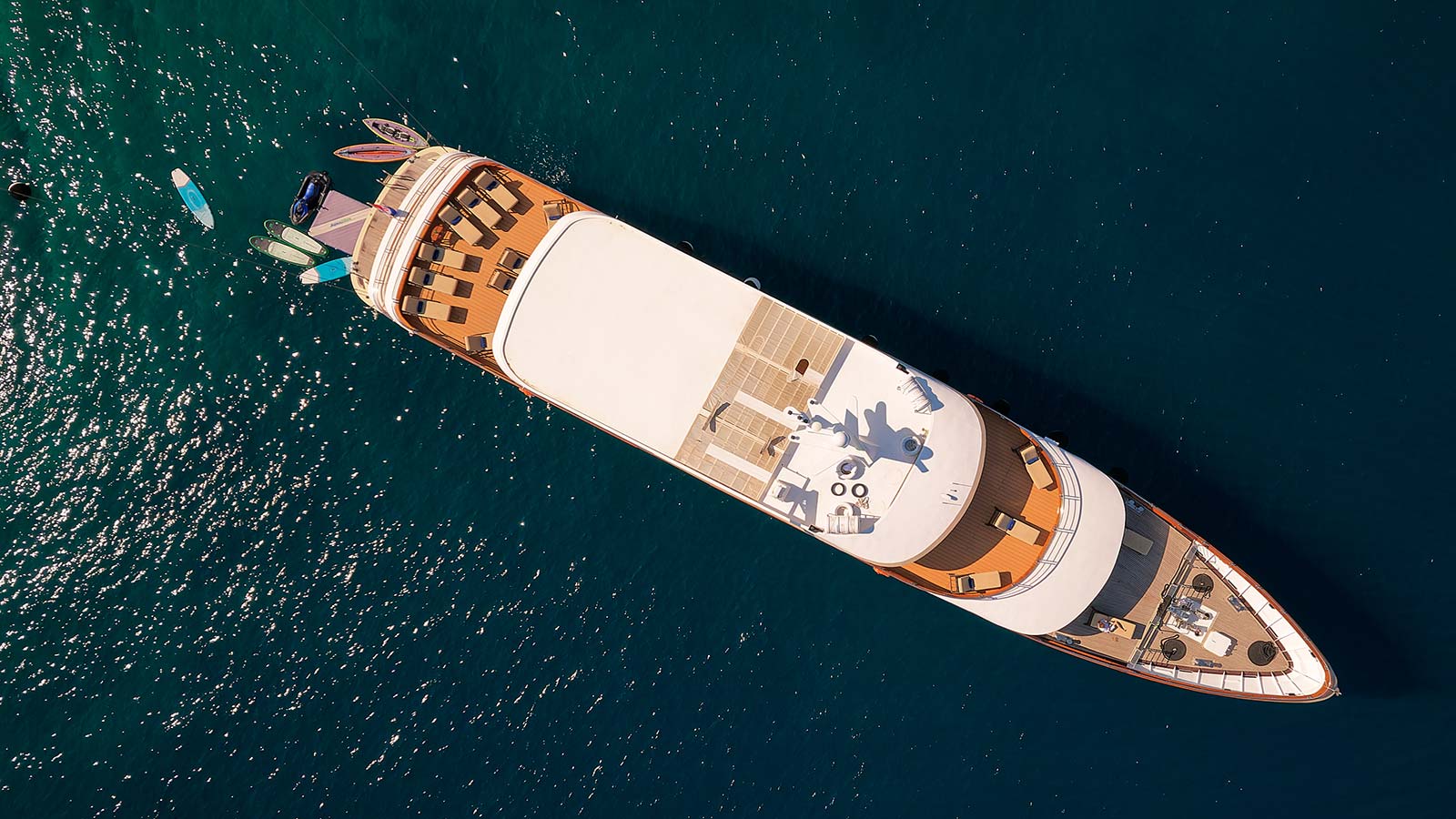 2018 Custom Built Queen Eleganza for charter (photo 18)