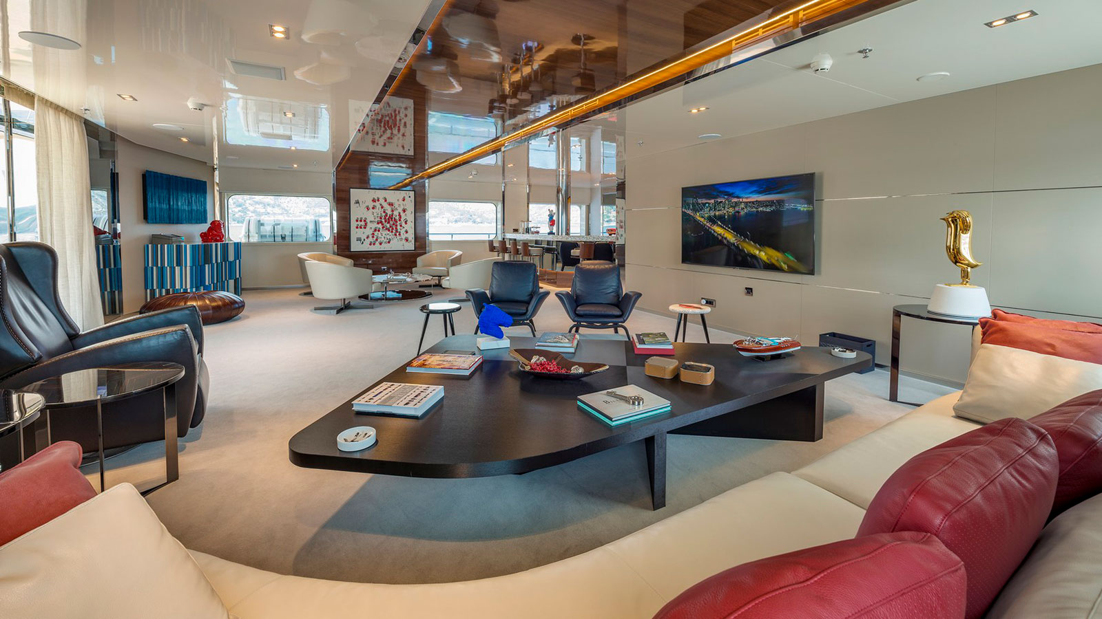 2004 Austal Serenity for charter (photo 9)