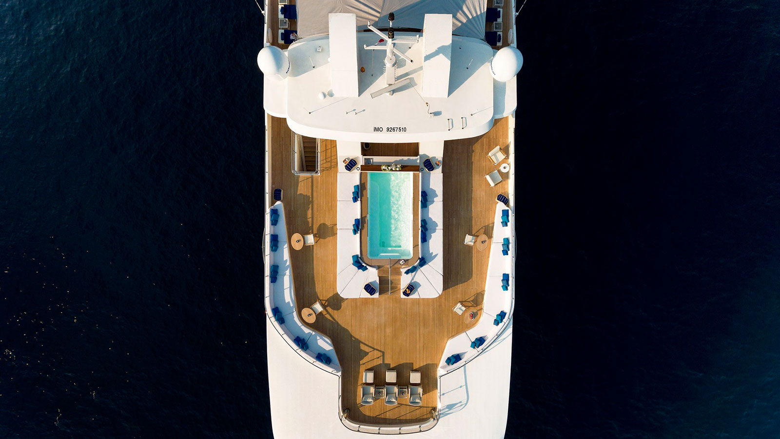 2004 Austal Serenity for charter (photo 32)