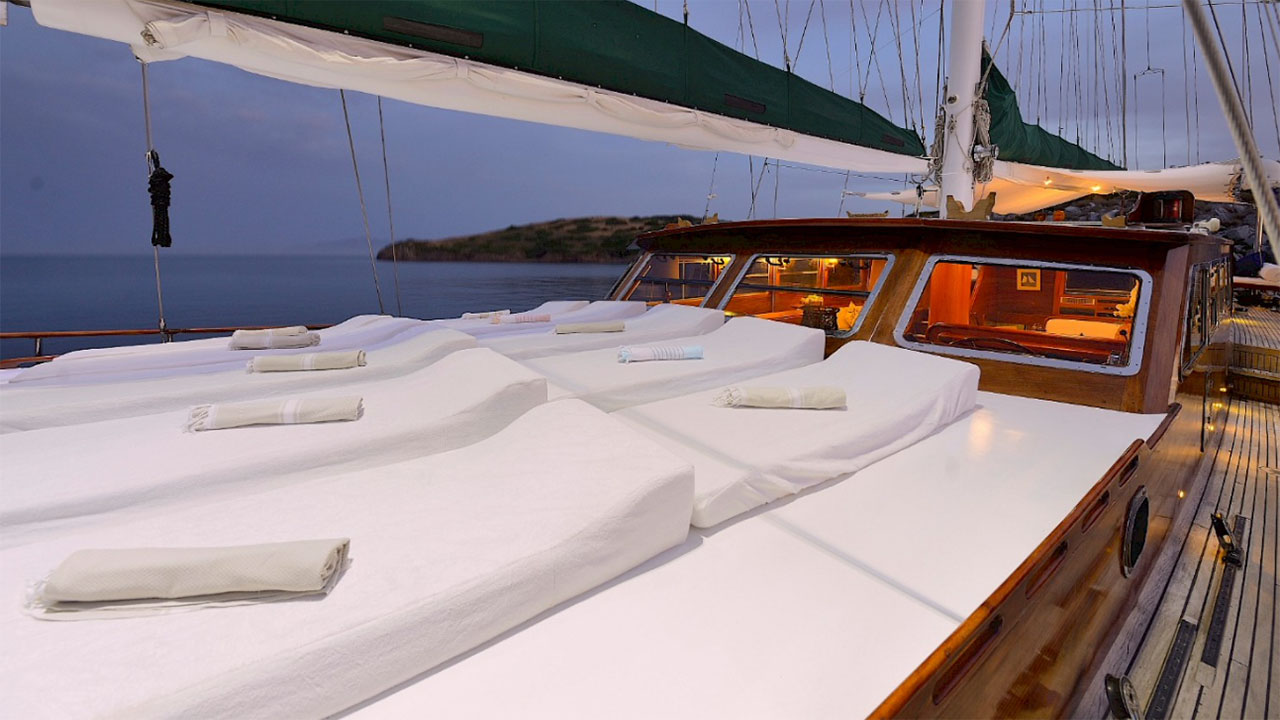 1997 Valena Yachting Ecce Navigo zu chartern (photo 8)