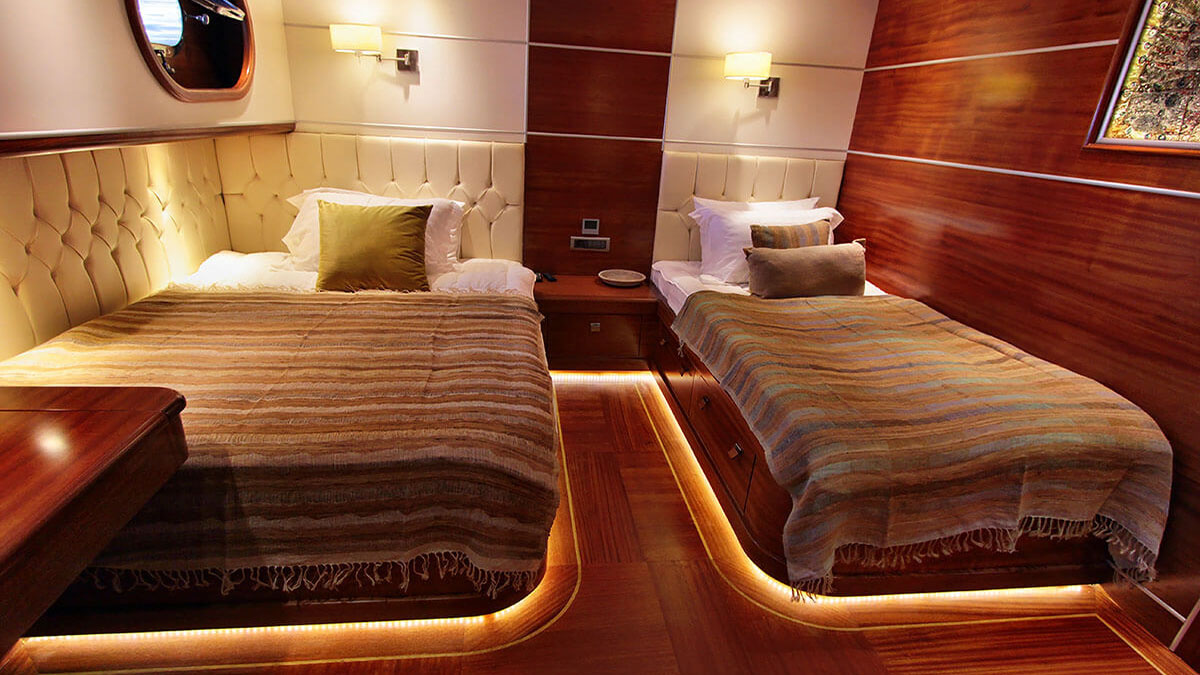 2012 Carpe Diem Shipyard Carpe Diem V for charter (photo 9)