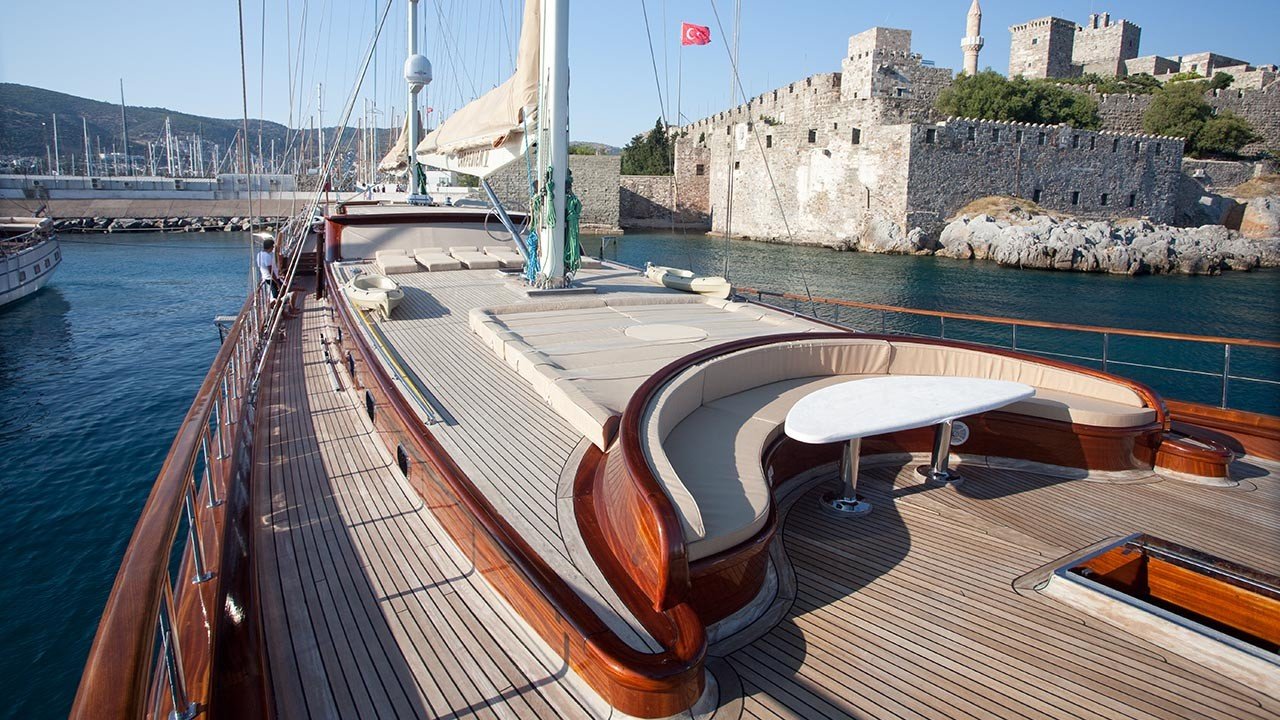 2012 Carpe Diem Shipyard Carpe Diem V for charter (photo 15)