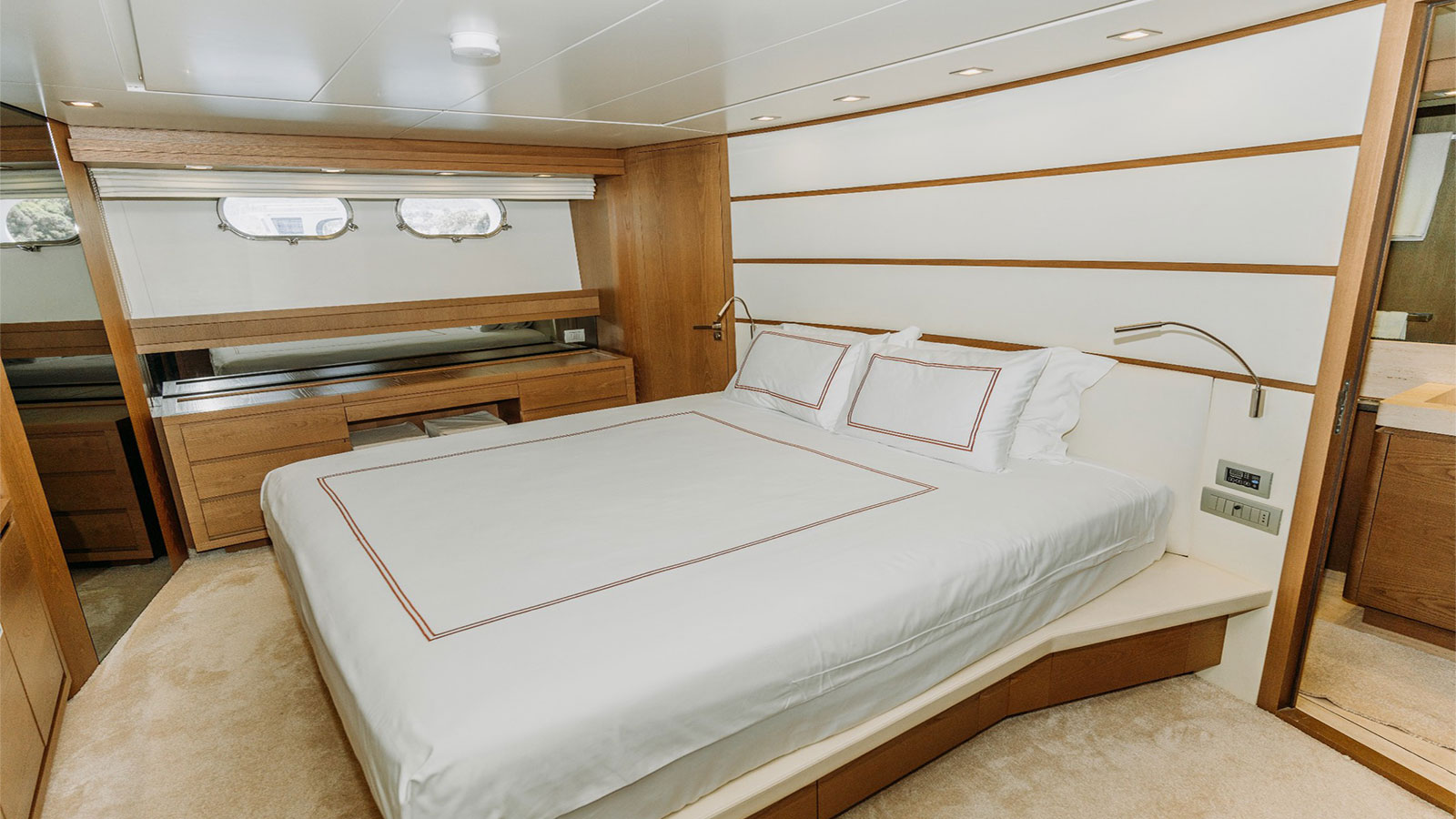 2009 Sanlorenzo 72 te huur (photo 13)