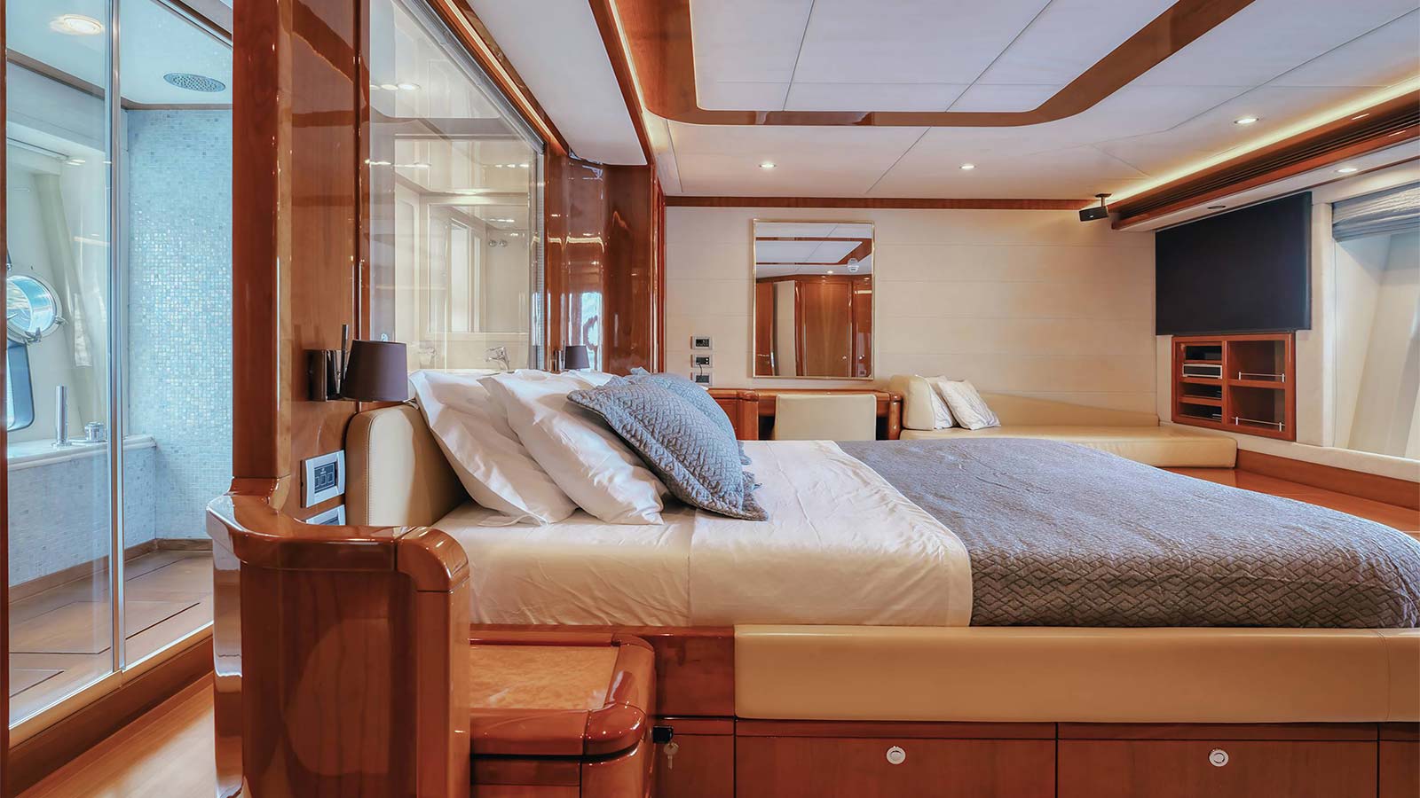 2006 Ferretti 830 Fly en alquiler (photo 7)