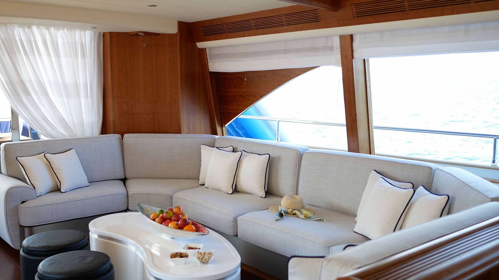 2006 Couach Yachts Lady Amanda na czarter (photo 2)