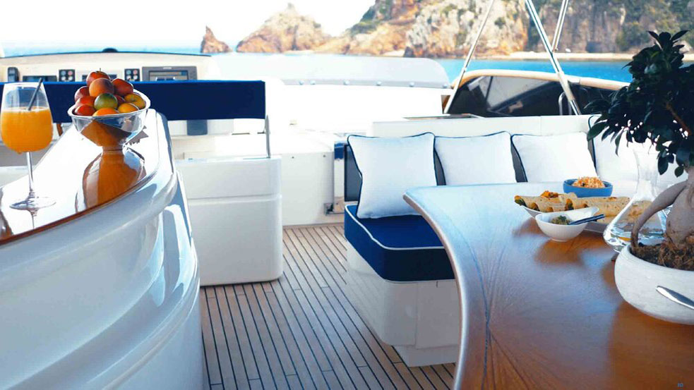 2006 Couach Yachts Lady Amanda na czarter (photo 13)