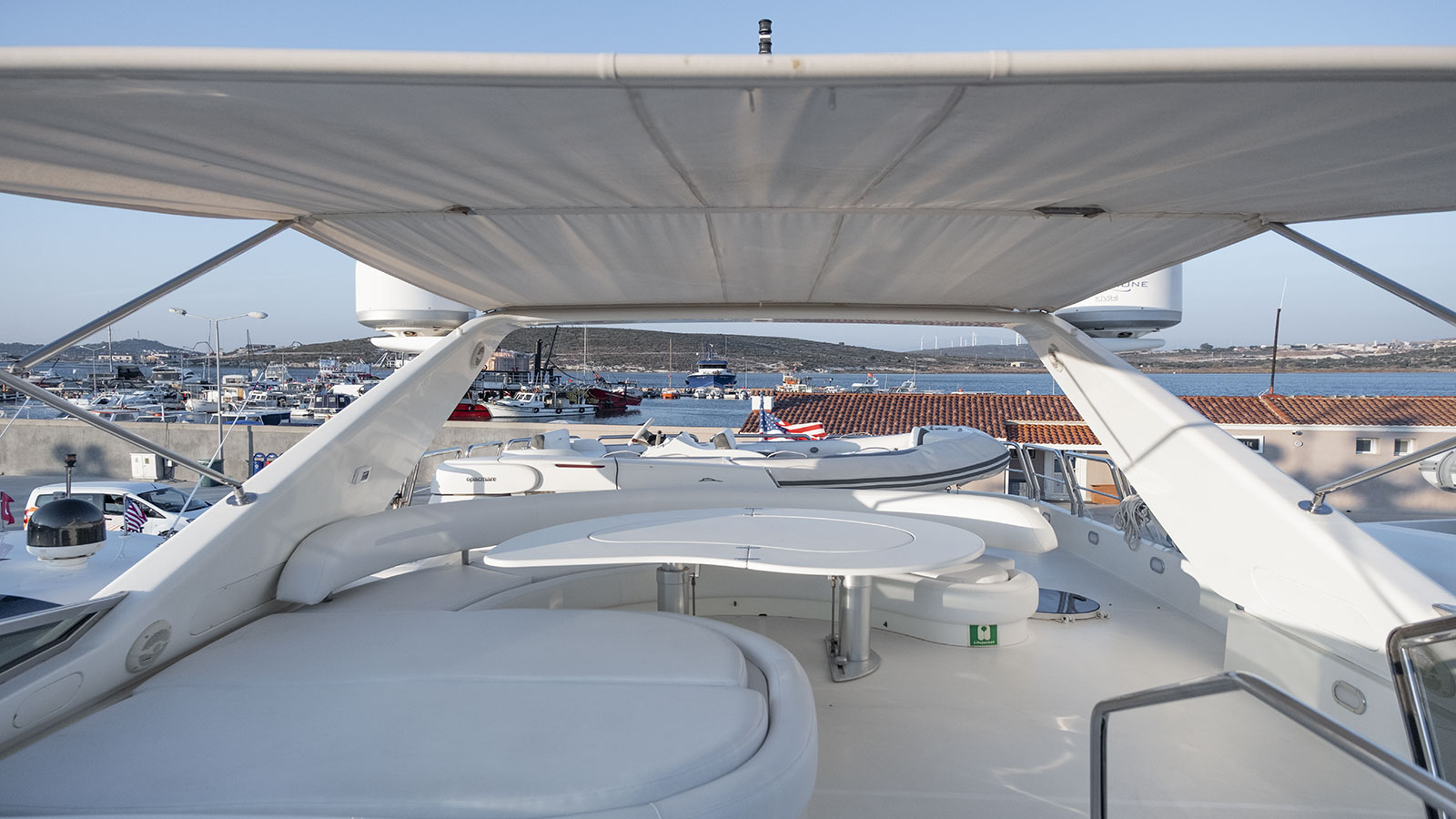 2005 Azimut Titan na czarter (photo 17)