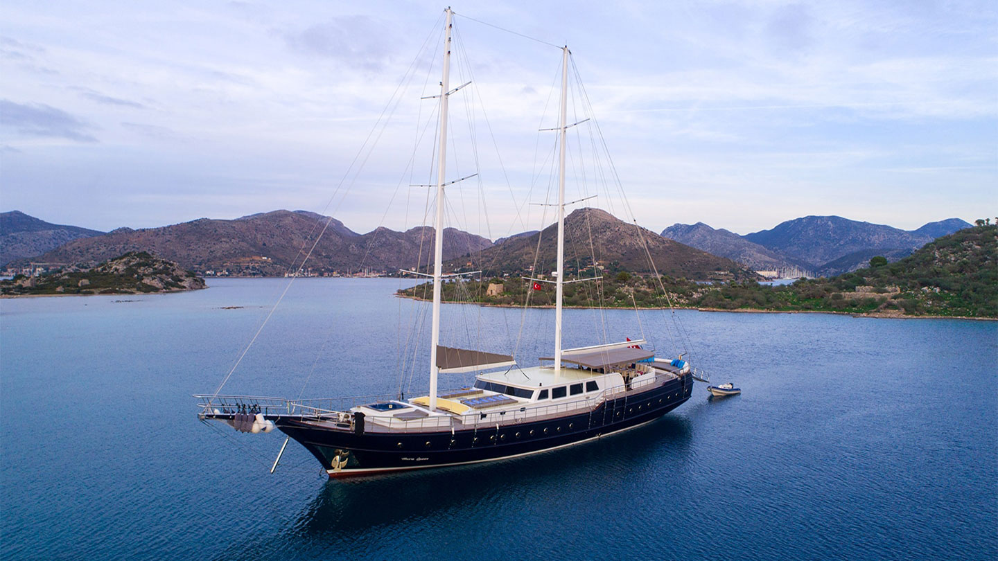 2019 Custom Built Nevra Queen a noleggio (photo 24)