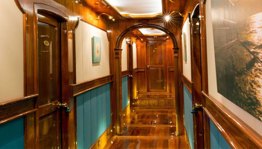2014 Custom Built Queen Atlantis for charter (photo 17)