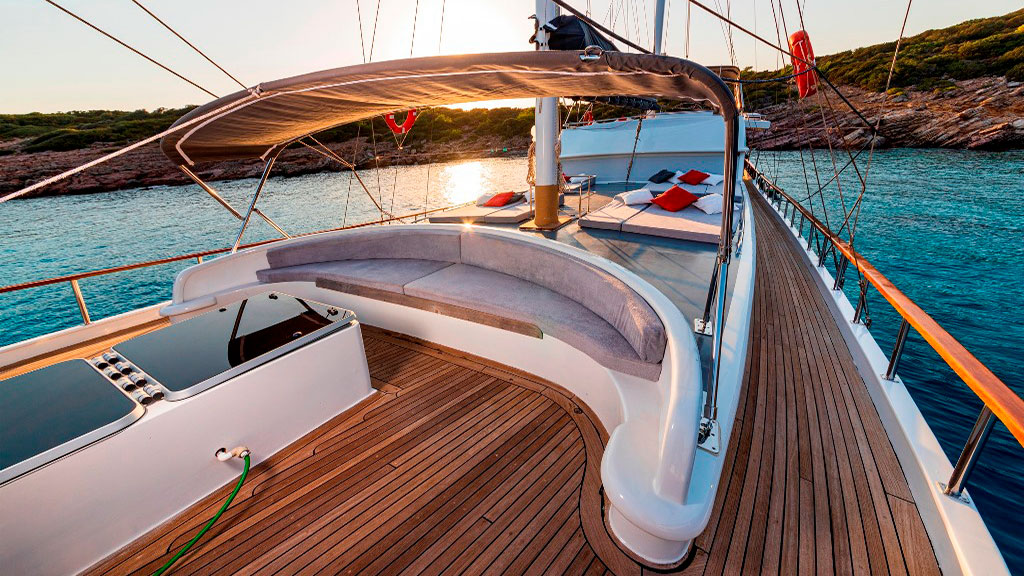 1999 Custom Built Bodrum Queen for charter (photo 15)