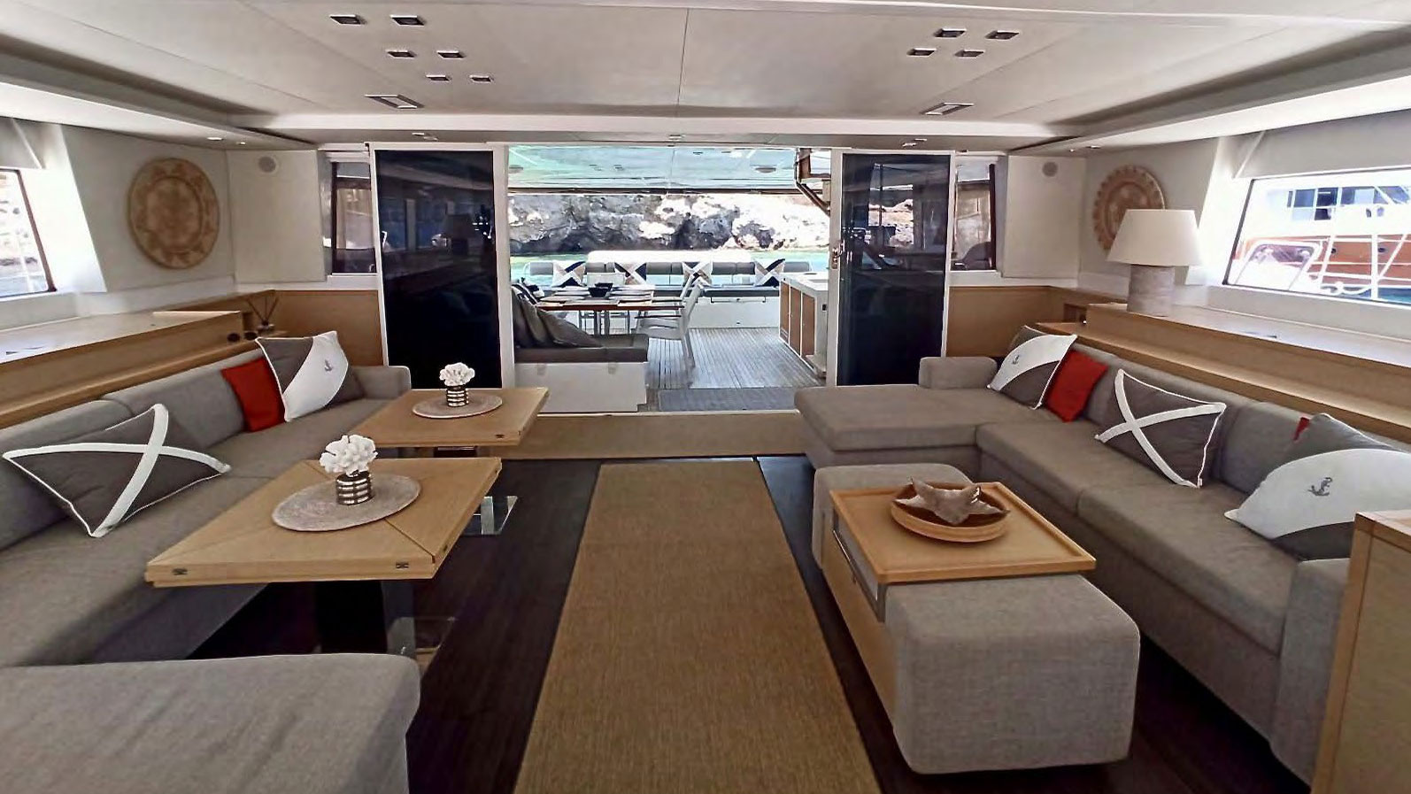 2014 Lagoon 620 te huur (photo 3)