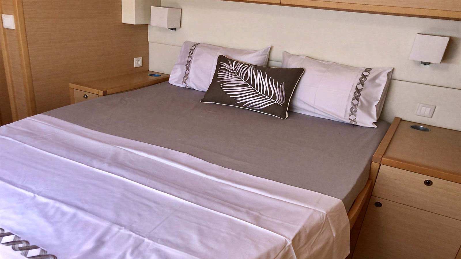 2014 Lagoon 620 te huur (photo 5)