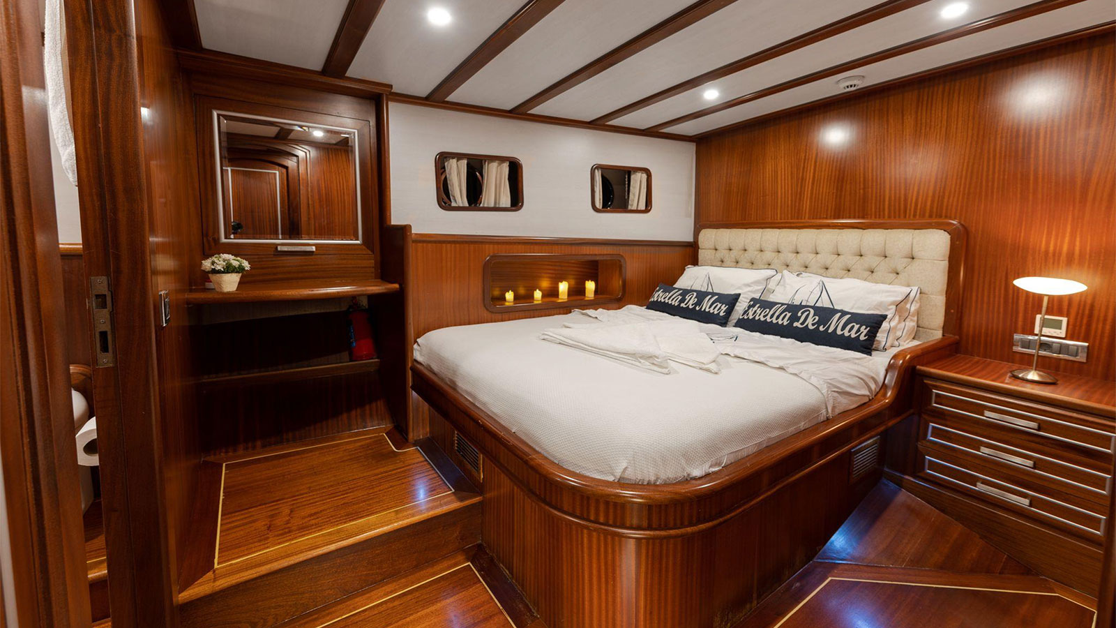 2011 Custom Built Estrella De Mar zu chartern (photo 11)