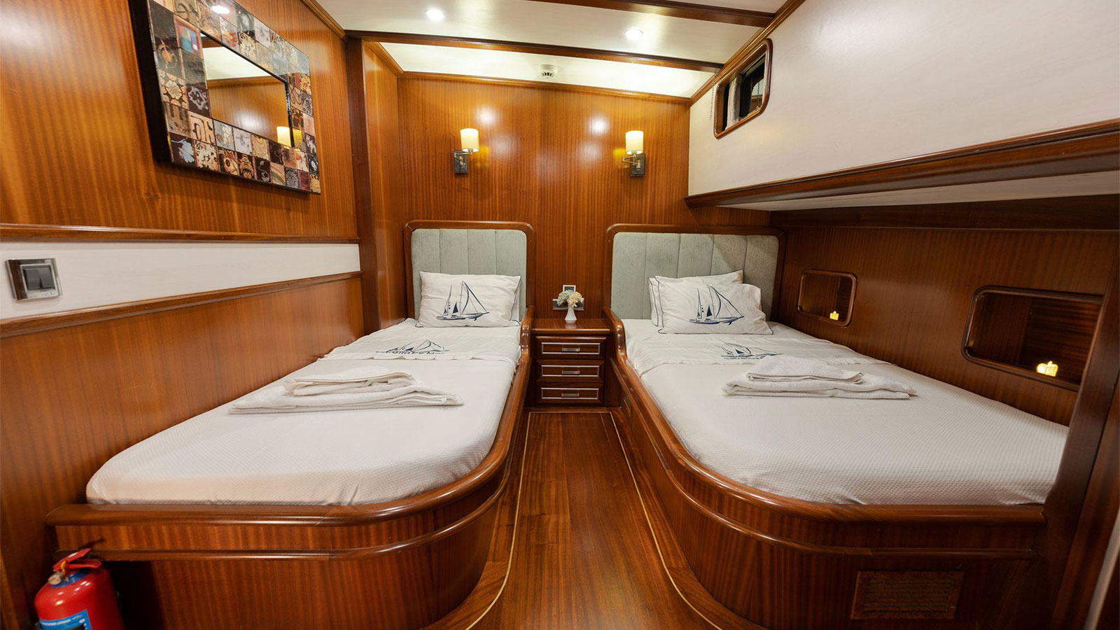 2011 Custom Built Estrella De Mar zu chartern (photo 12)