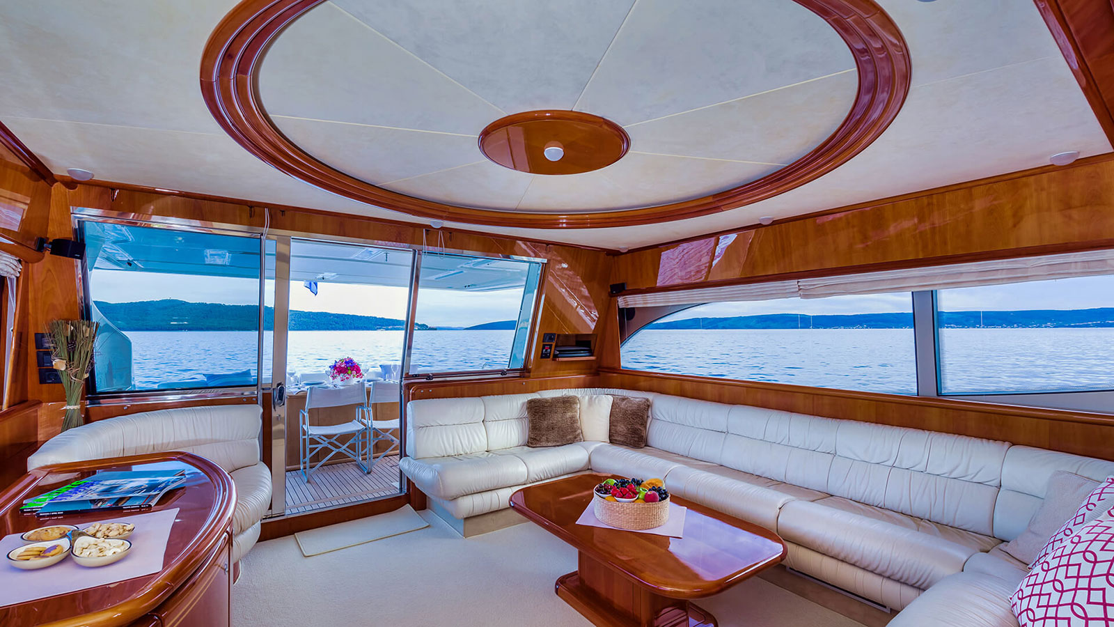 2003 Ferretti Marino for charter (photo 3)