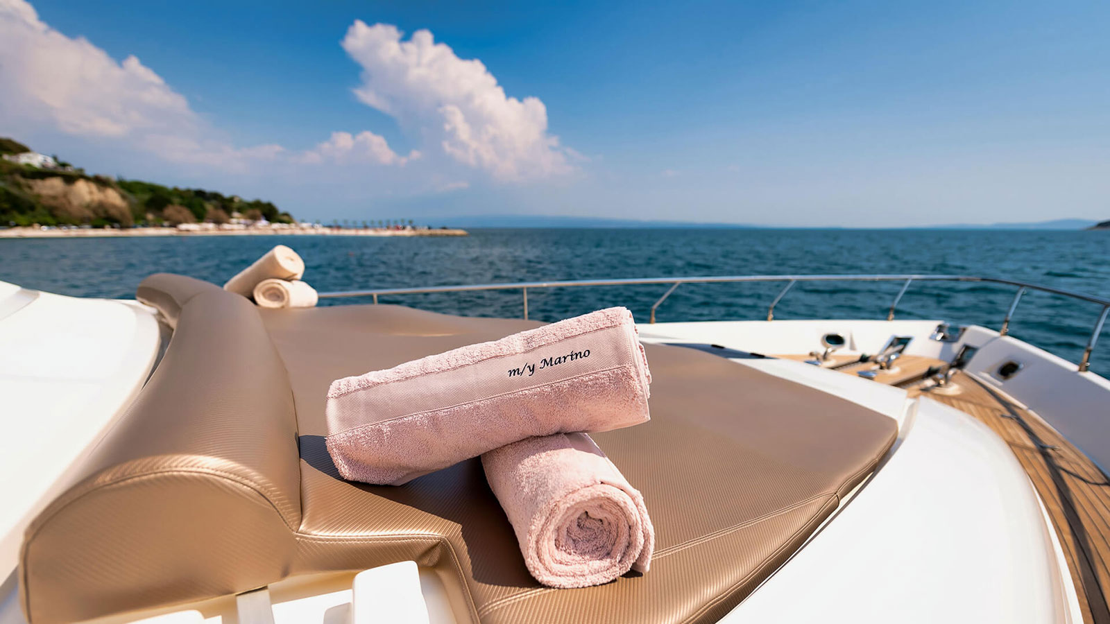 2003 Ferretti Marino for charter (photo 12)