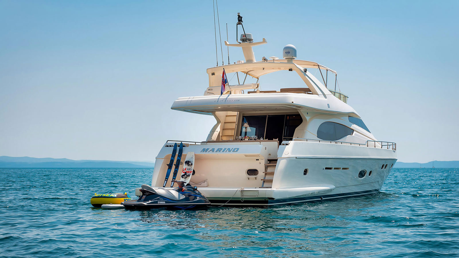 2003 Ferretti Marino for charter (photo 17)