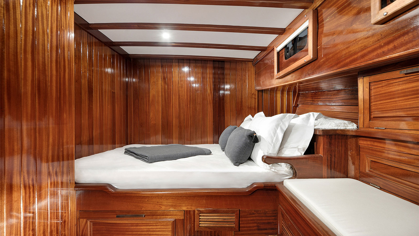 2003 Custom Built Serenad A a noleggio (photo 5)