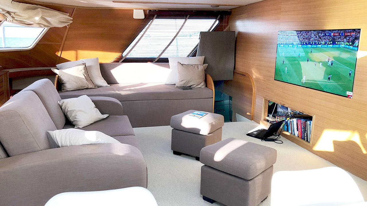 2010 Caribe Shipyard Nevis St. Kitts Mystique en alquiler (photo 2)