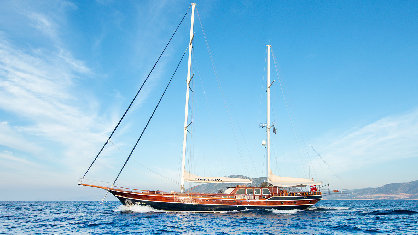 2005 Cobra Yacht Cobra King à louer (photo 6)