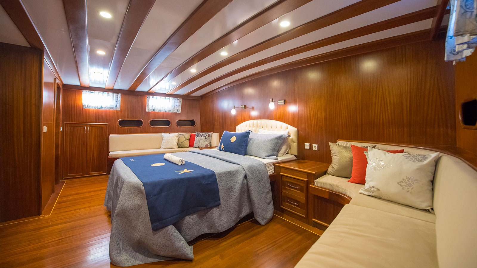 2015 Custom Built Cagan for charter (photo 6)