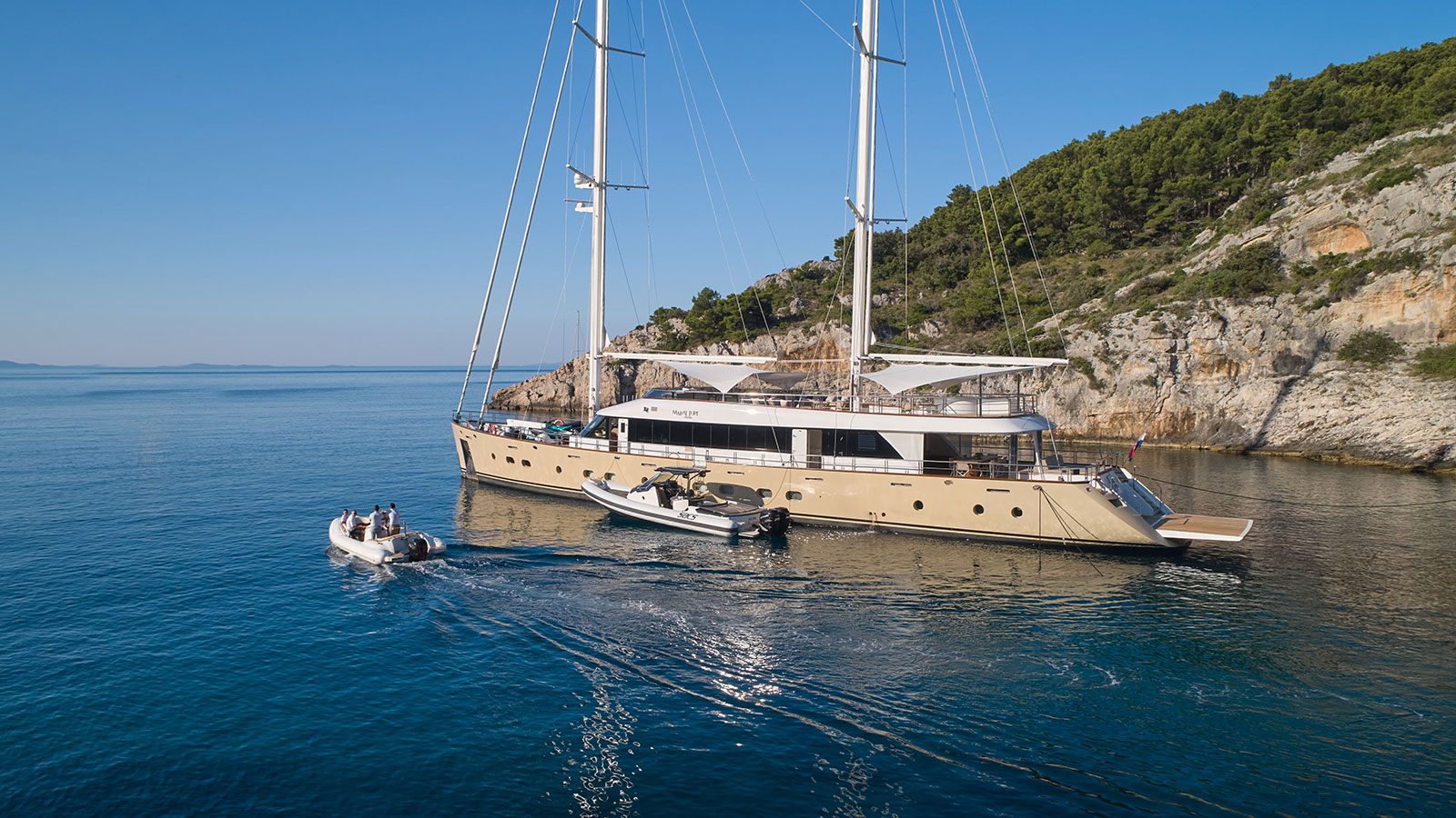 2023 Custom Built MarAllure en alquiler (photo 18)