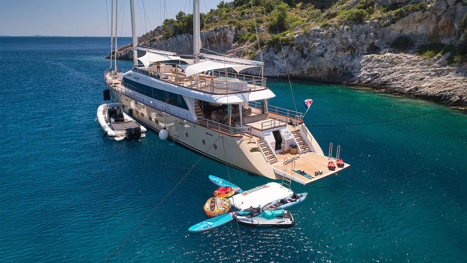 2023 Custom Built MarAllure en alquiler (photo 20)