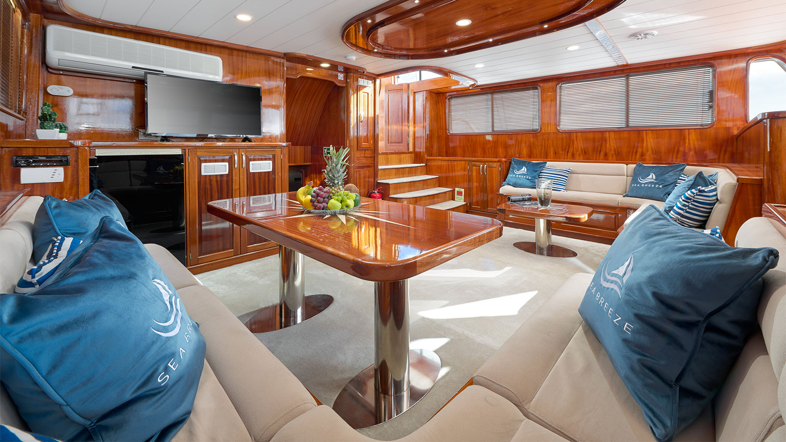 2018 Custom Built Sea Breeze te huur (photo 4)