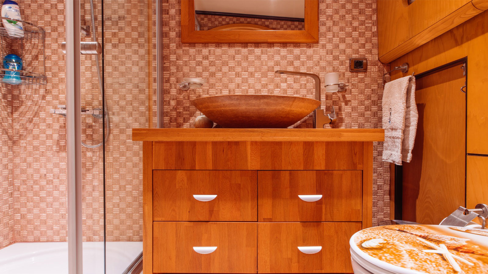 2011 Custom Built Aegean Pearl à louer (photo 14)