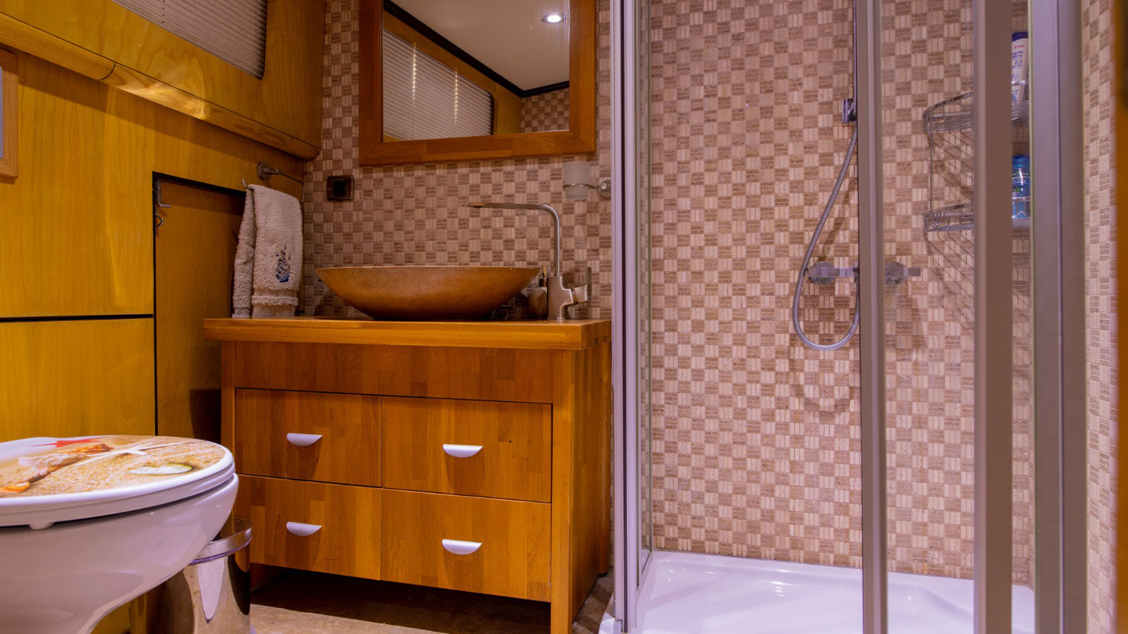 2011 Custom Built Aegean Pearl à louer (photo 15)