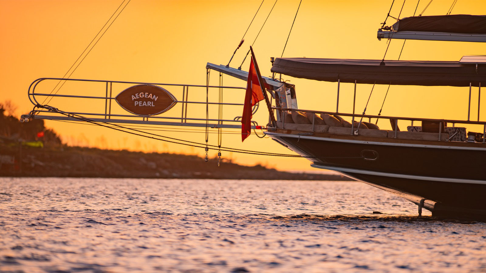2011 Custom Built Aegean Pearl à louer (photo 18)