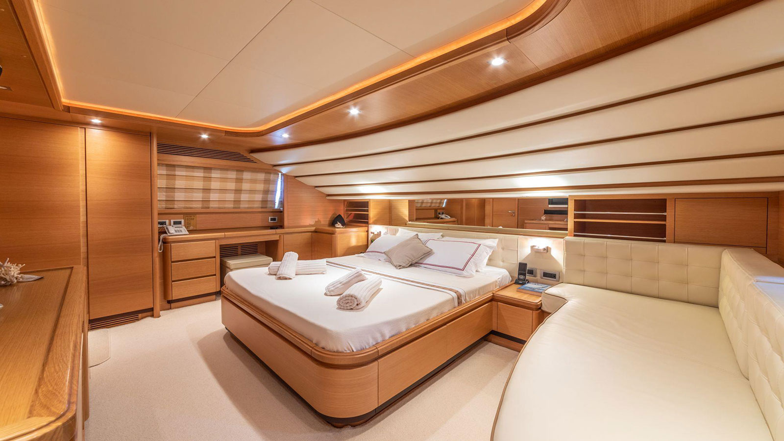 2007 Ferretti Funda D à louer (photo 4)