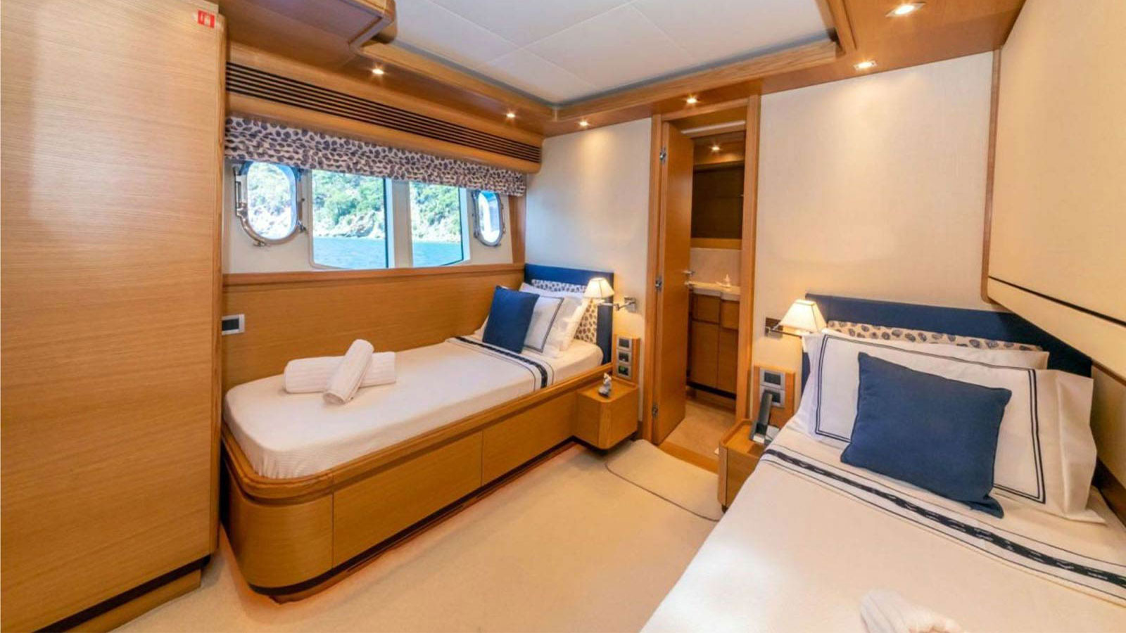 2007 Ferretti Funda D à louer (photo 10)