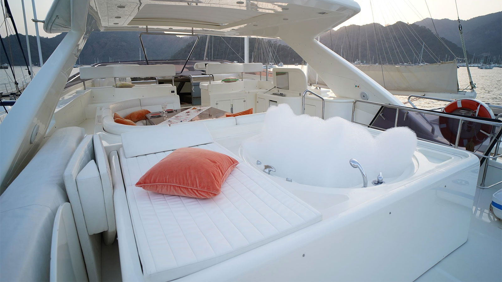 2007 Ferretti Funda D à louer (photo 14)