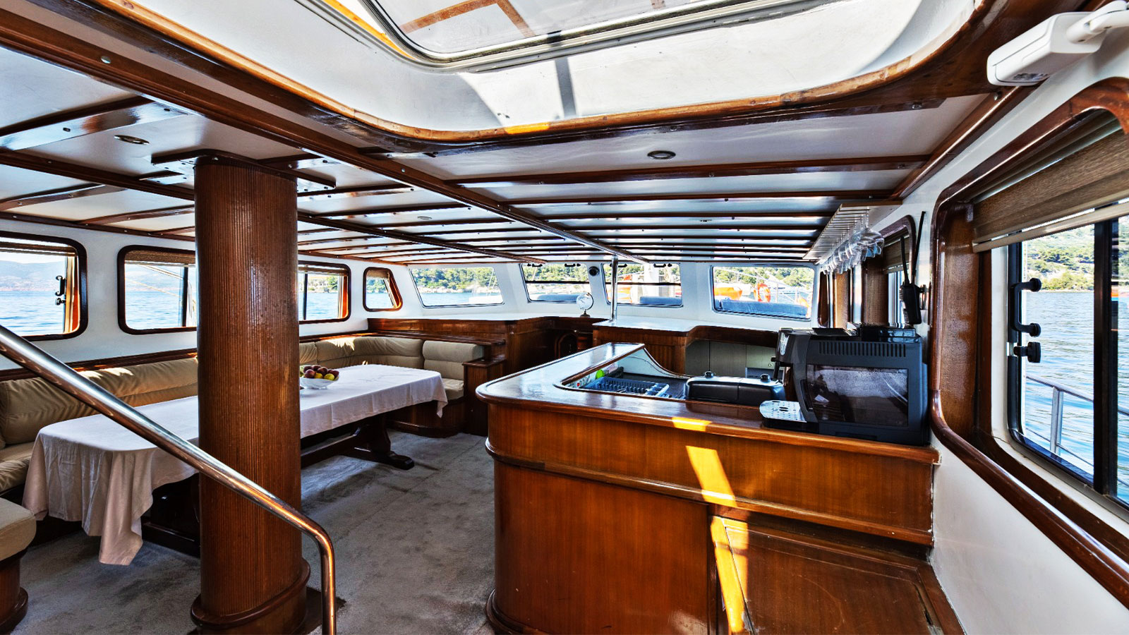 2009 Custom Built Sirena na czarter (photo 2)