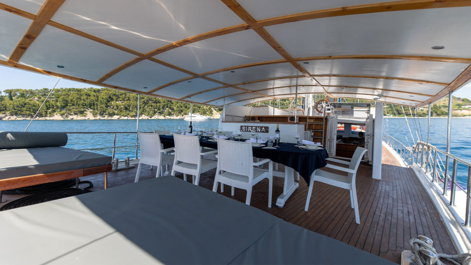 2009 Custom Built Sirena na czarter (photo 17)