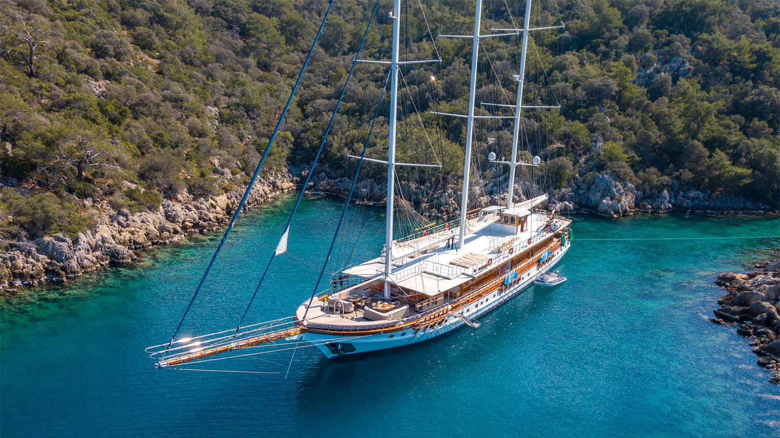 2013 Custom Built Admiral zu chartern (photo 17)