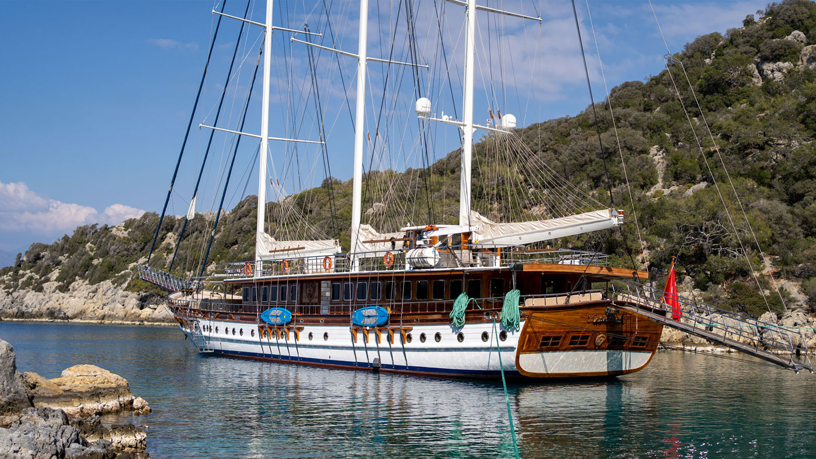 2013 Custom Built Admiral zu chartern (photo 19)