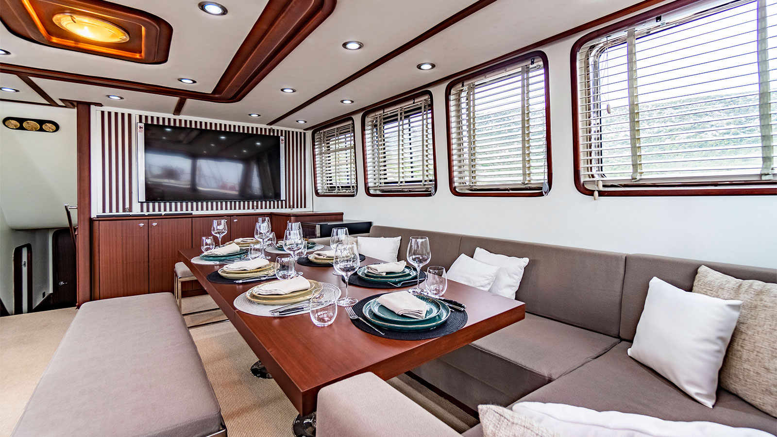 2013 Custom Built Luja para fretamento (photo 8)