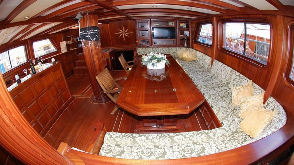 2003 Custom Built Sahinoglu 1 a noleggio (photo 2)
