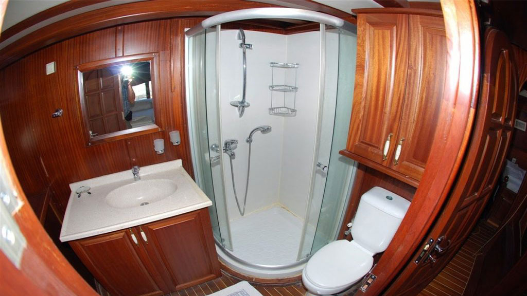 2003 Custom Built Sahinoglu 1 a noleggio (photo 12)