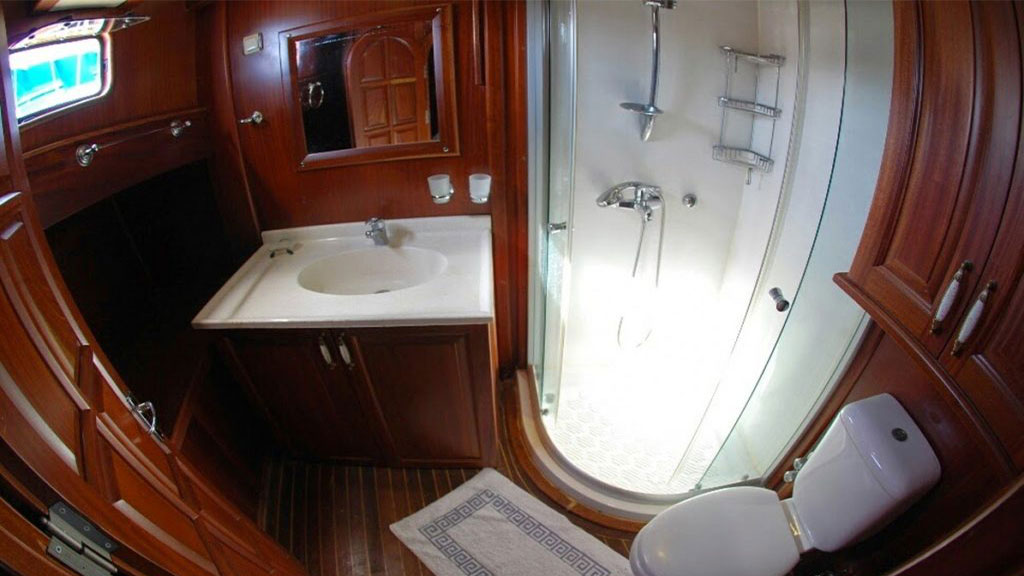 2003 Custom Built Sahinoglu 1 a noleggio (photo 13)