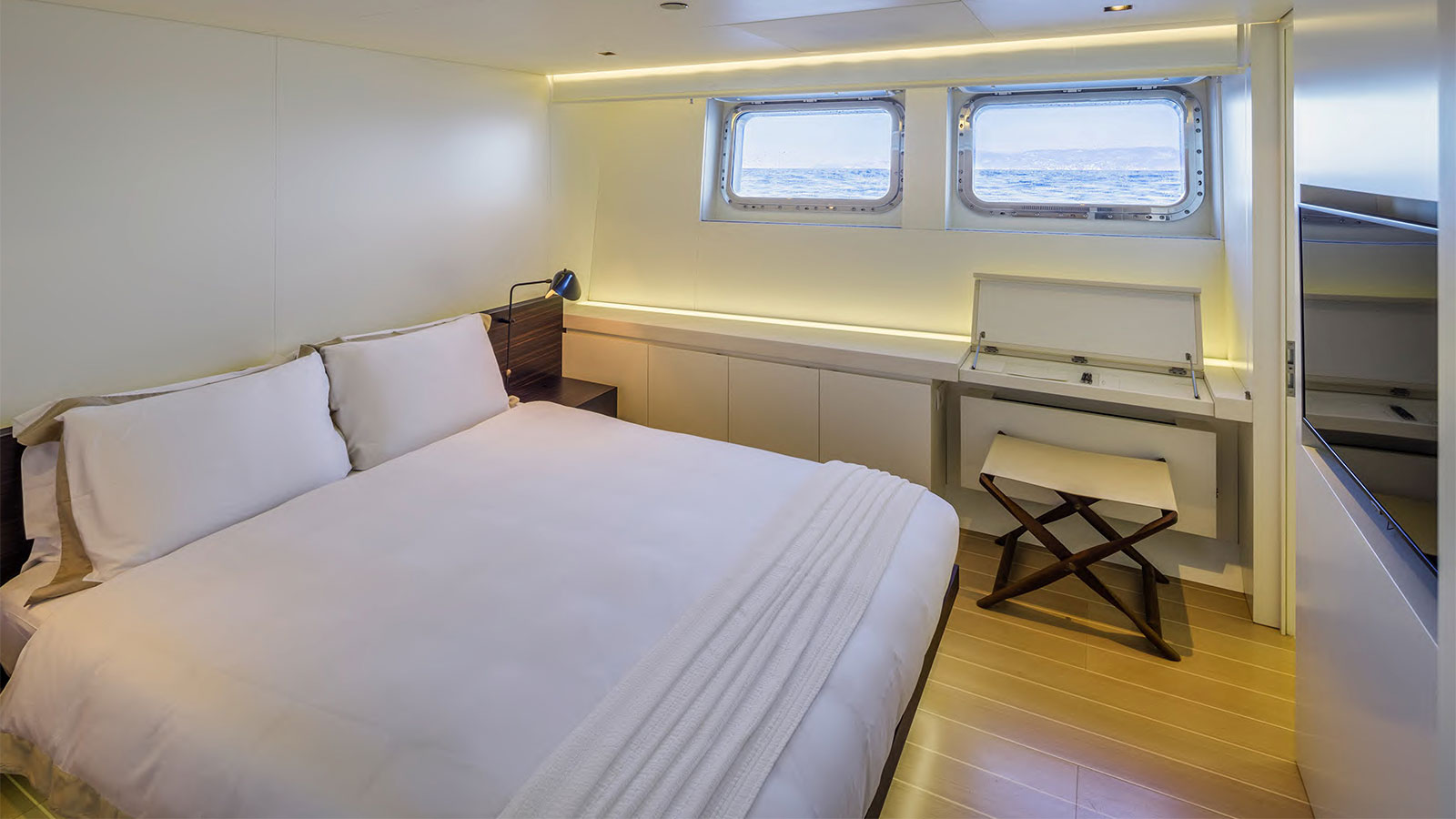 2009 Perini Navi Baracuda Valletta for charter (photo 14)