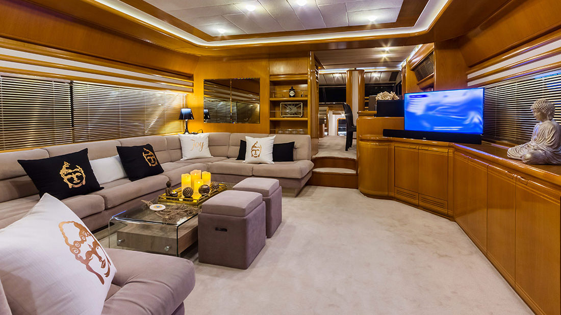 2000 Ferretti 225 en alquiler (photo 2)