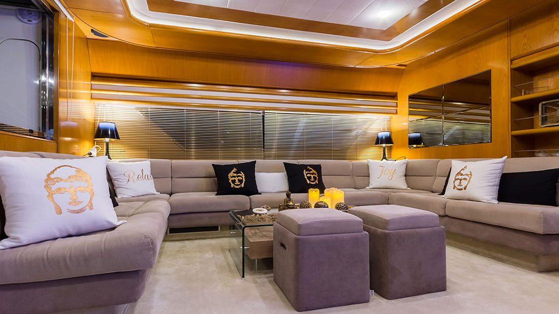 2000 Ferretti 225 en alquiler (photo 8)