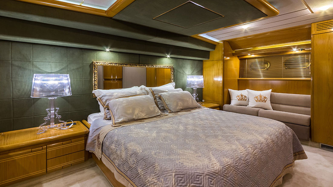 2000 Ferretti 225 en alquiler (photo 11)