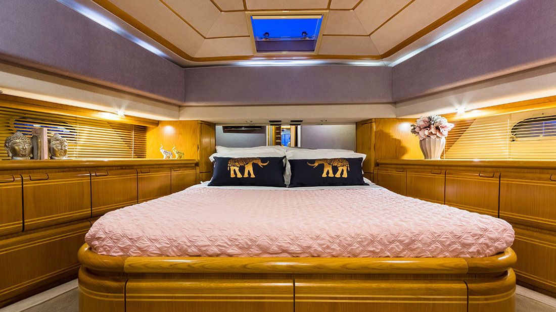 2000 Ferretti 225 en alquiler (photo 13)