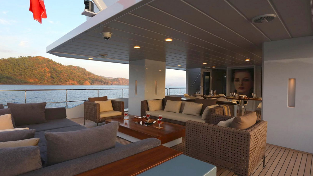 2012 Tansu Yachts Only Now a noleggio (photo 10)